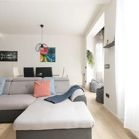 Moyua Luxe By Staynnapartments 빌바오